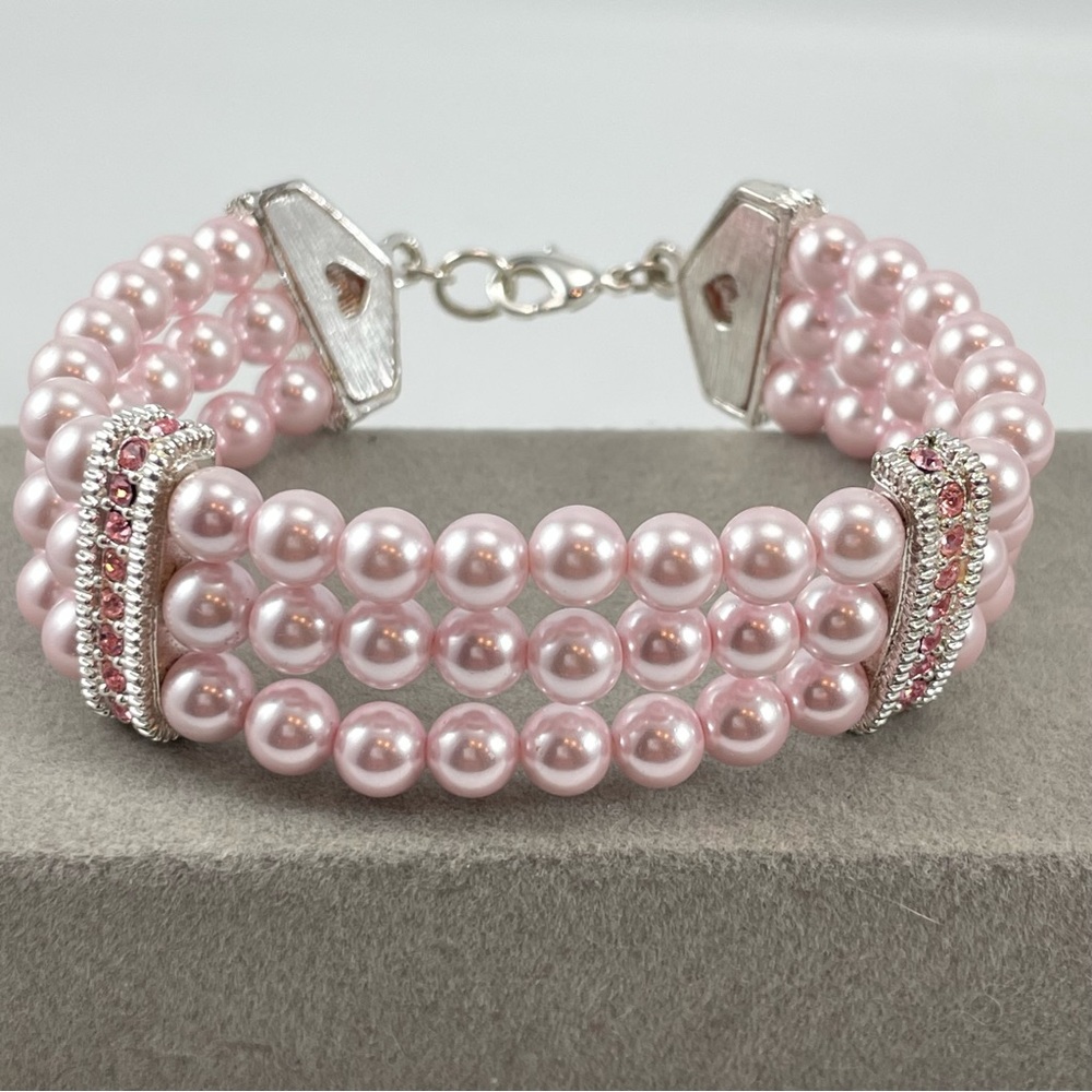 Stunning Unsigned Pink Glass Pearls Rhinestone Silver Tone Multi Layer Bracelet
